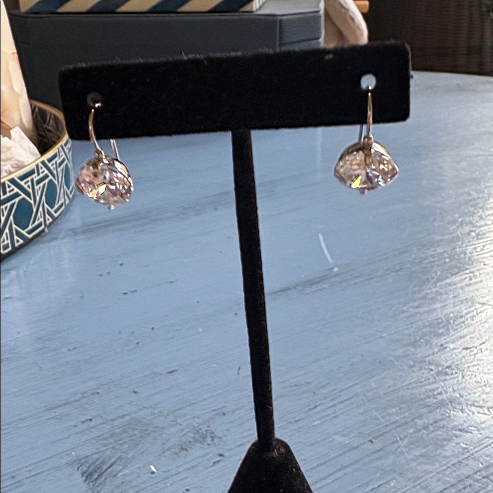 Elegant Crystal Drop Earrings